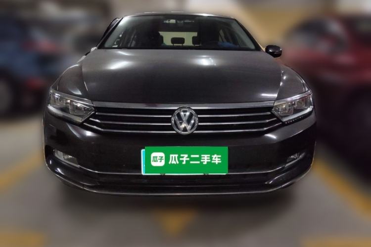 Used Volkswagen Magotan 2017 330TSI DSG Luxury Model Front