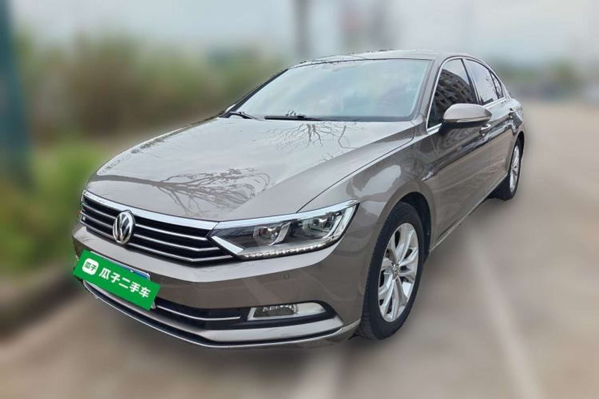 Used Volkswagen Magotan 2017 330TSI DSG Luxury Model Front Left 45 Deg