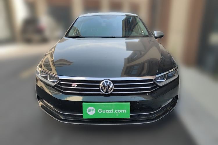Used Volkswagen Magotan 2017 380TSI DSG Luxury Model Front