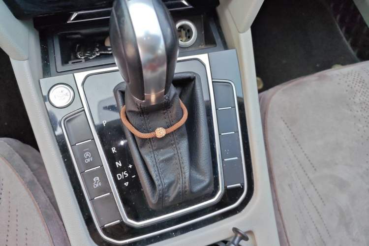 Used Volkswagen Magotan 2017 330TSI DSG Luxury Model Gear Lever