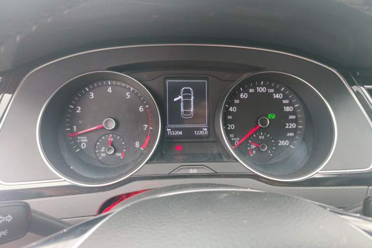 Used Volkswagen Magotan 2017 330TSI DSG Leading Model Instrument Cluster