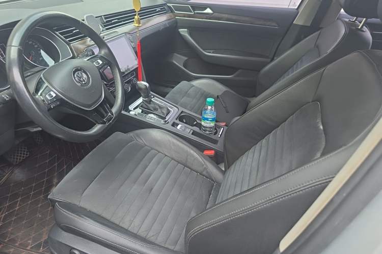 Used Volkswagen Magotan 2017 330TSI DSG Luxury Model Left Front Seat