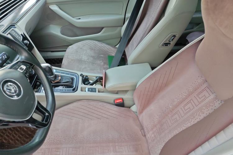Used Volkswagen Magotan 2017 330TSI DSG Luxury Model Left Front Seat