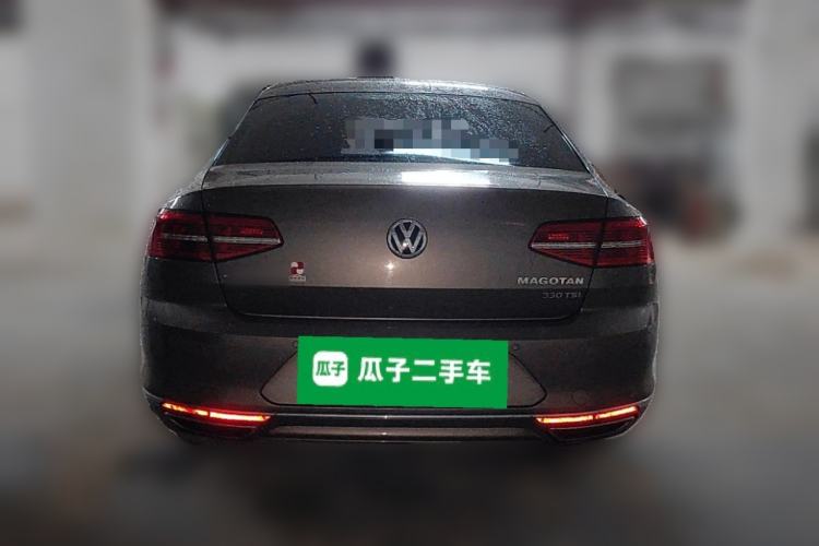 Used Volkswagen Magotan 2017 330TSI DSG Luxury Model Rear