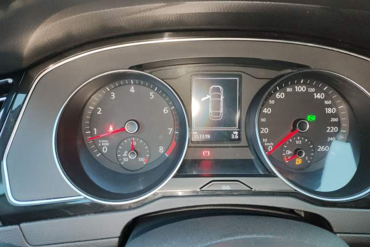 Used Volkswagen Magotan 2017 330TSI DSG Luxury Model Instrument Cluster