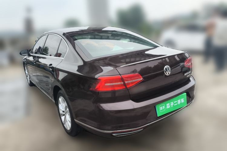 Used Volkswagen Magotan 2017 330TSI DSG Luxury Model Rear Left 45 Deg