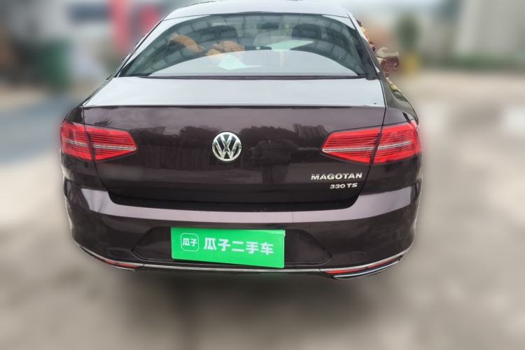 Used Volkswagen Magotan 2017 330TSI DSG Luxury Model Rear