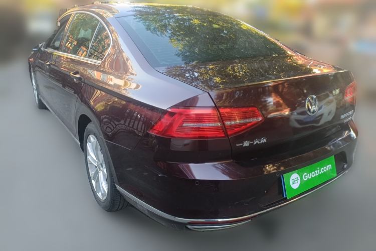 Used Volkswagen Magotan 2017 330TSI DSG Luxury Model Exterior 3