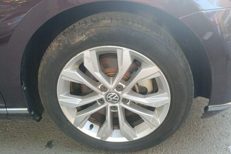 Used Volkswagen Magotan 2017 330TSI DSG Luxury Model Exterior 7