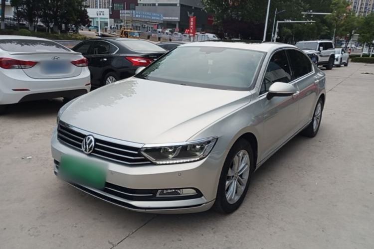 Used Volkswagen Magotan 2017 330TSI DSG Luxury Model Guazi used car, China used car export, Used car for sale, Used  cars, Cheapest cars for sale