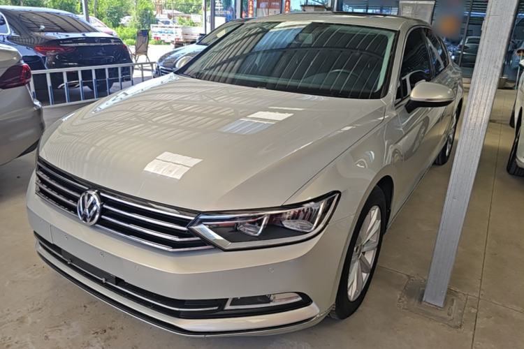 Used Volkswagen Magotan 2017 330TSI DSG Leading Model Guazi used car, China used car export, Used car for sale, Used cars, Cheapest cars for sale