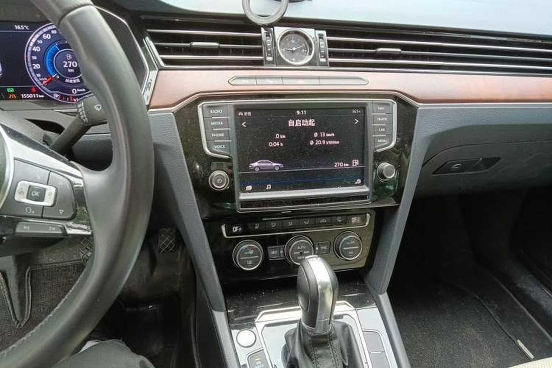 Used Volkswagen Magotan 2017 380TSI DSG Flagship Edition Audio And AC Panel
