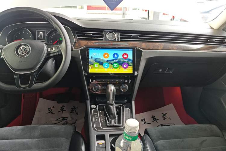 Used Volkswagen Magotan 2017 330TSI DSG Luxury Model Audio And AC Panel