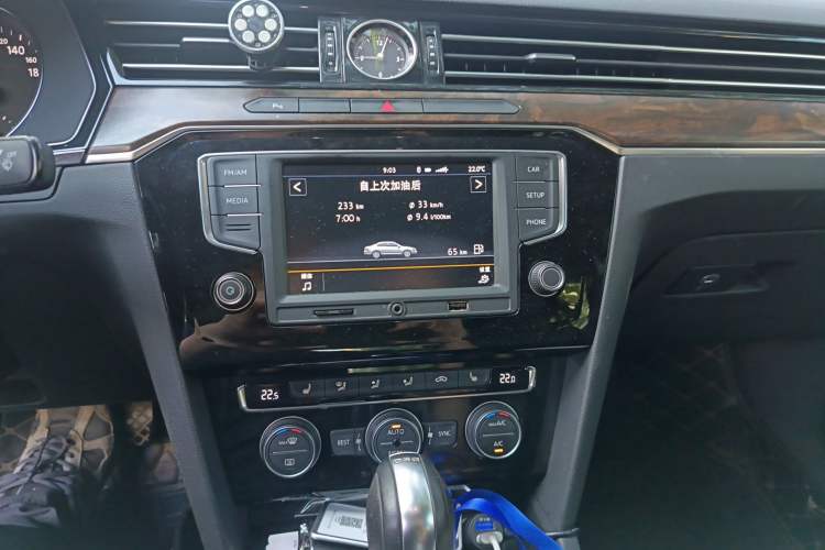 Used Volkswagen Magotan 2017 330TSI DSG Luxury Model Audio And AC Panel