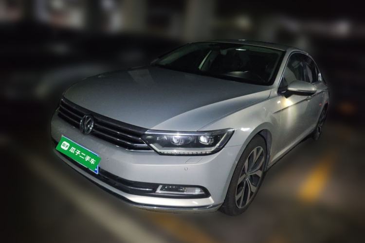 Used Volkswagen Magotan 2017 380TSI DSG Prestige Edition Guazi used car, China used car export, Used car for sale, Used cars, Cheapest cars for sale