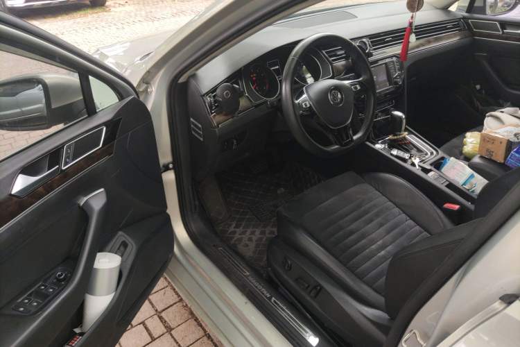Used Volkswagen Magotan 2017 330TSI DSG Luxury Model Driver Seat