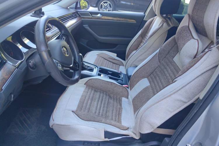 Used Volkswagen Magotan 2017 380TSI DSG Prestige Edition Driver Seat