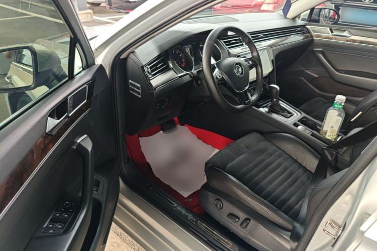 Used Volkswagen Magotan 2017 330TSI DSG Luxury Model Driver Seat