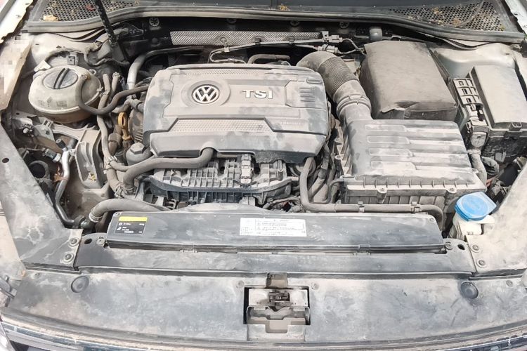 Used Volkswagen Magotan 2017 380TSI DSG Prestige Edition Engine Bay