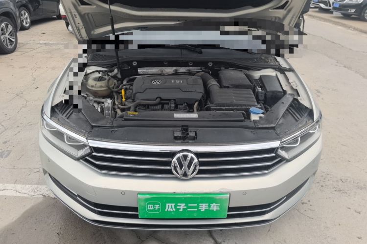 Used Volkswagen Magotan 2017 330TSI DSG Luxury Model Engine Bay