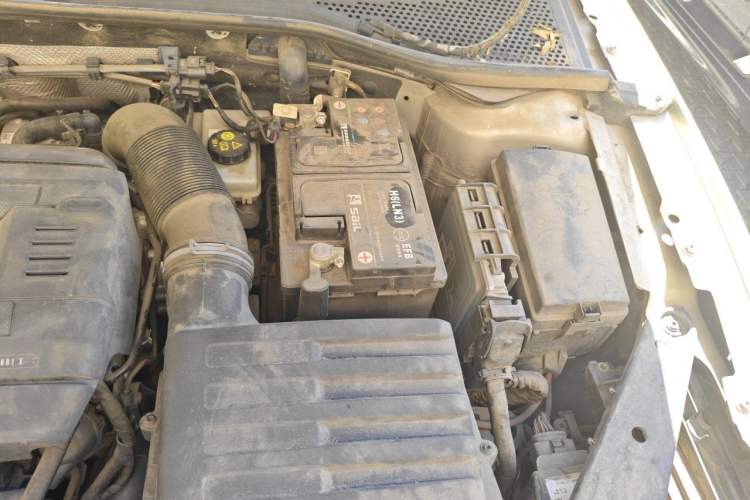 Used Volkswagen Magotan 2017 330TSI DSG Luxury Model Engine Bay Left
