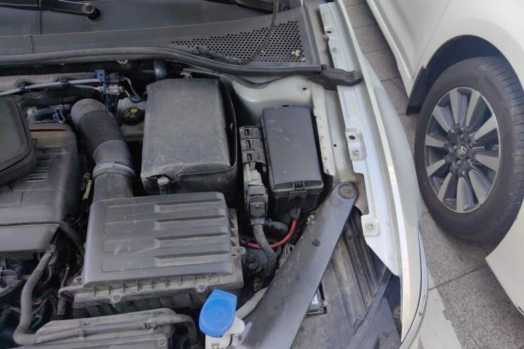 Used Volkswagen Magotan 2017 380TSI DSG Prestige Edition Engine Bay Left