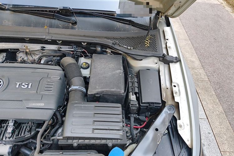 Used Volkswagen Magotan 2017 330TSI DSG Leading Model Engine Bay Left