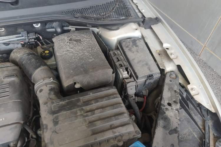 Used Volkswagen Magotan 2017 330TSI DSG Leading Model Engine Bay Left