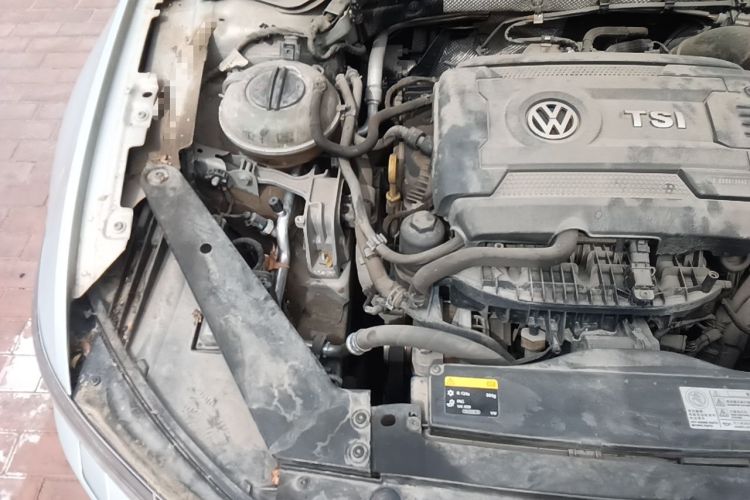 Used Volkswagen Magotan 2017 380TSI DSG Prestige Edition Engine Bay Right