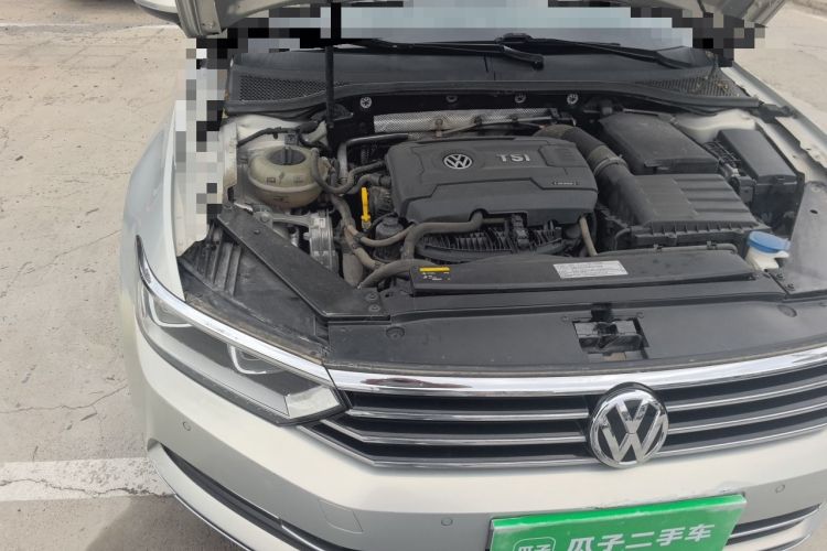 Used Volkswagen Magotan 2017 330TSI DSG Luxury Model Engine Bay Right