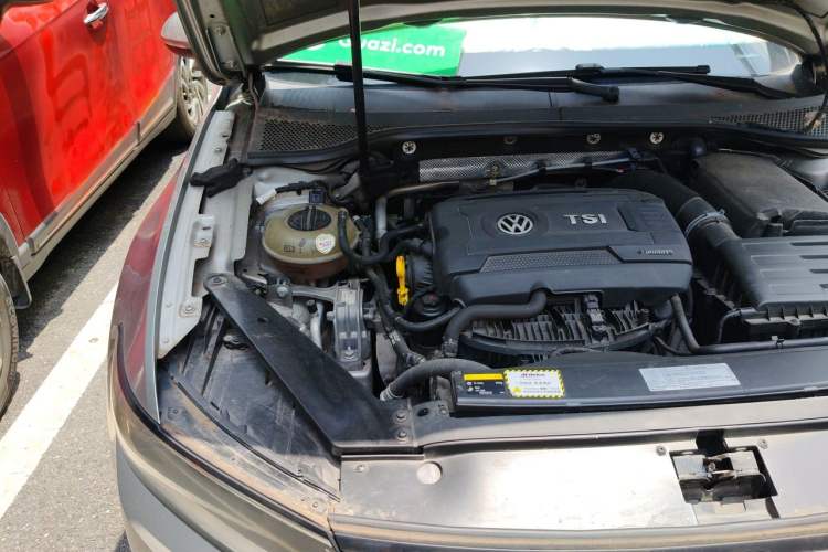 Used Volkswagen Magotan 2017 330TSI DSG Leading Model Engine Bay Right