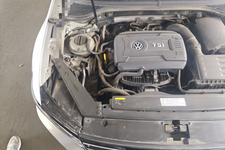Used Volkswagen Magotan 2017 330TSI DSG Leading Model Engine Bay Right