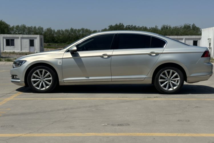 Used Volkswagen Magotan 2017 330TSI DSG Leading Model Exterior 5