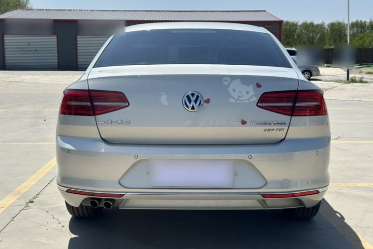 Used Volkswagen Magotan 2017 330TSI DSG Leading Model Exterior 9