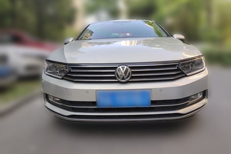 Used Volkswagen Magotan 2017 330TSI DSG Leading Model Front
