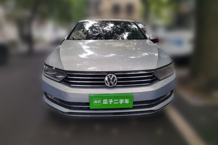 Used Volkswagen Magotan 2017 330TSI DSG Leading Model Front