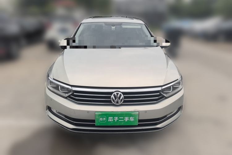 Used Volkswagen Magotan 2017 330TSI DSG Luxury Model Front