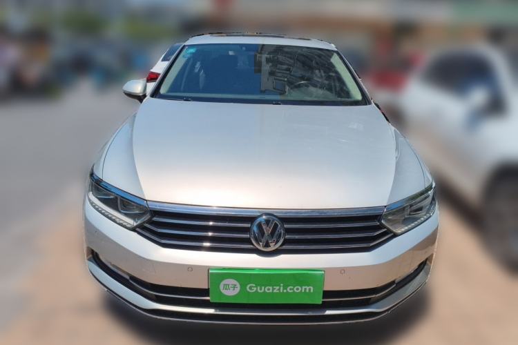 Used Volkswagen Magotan 2017 330TSI DSG Luxury Model Front