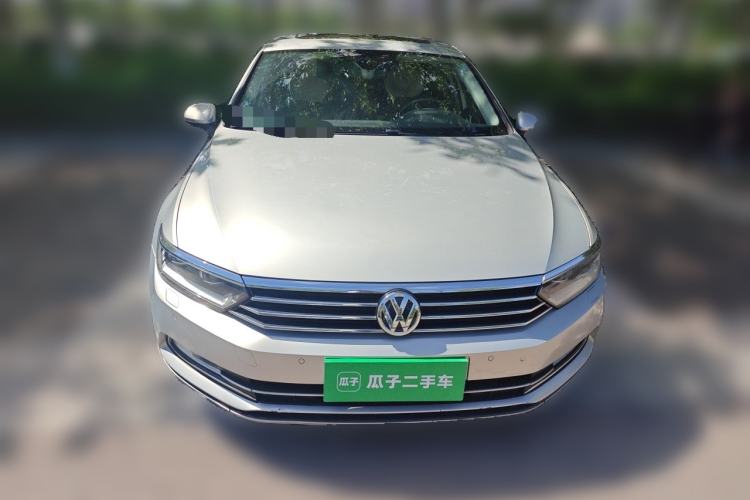 Used Volkswagen Magotan 2017 330TSI DSG Luxury Model Front