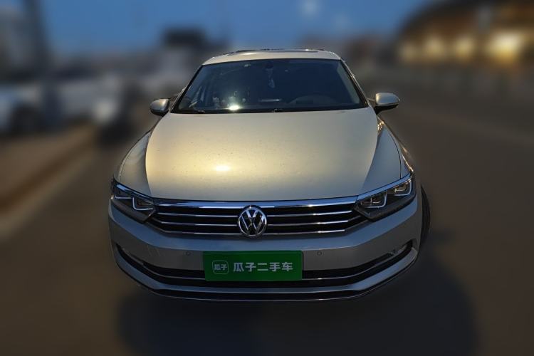 Used Volkswagen Magotan 2017 330TSI DSG Luxury Model Front