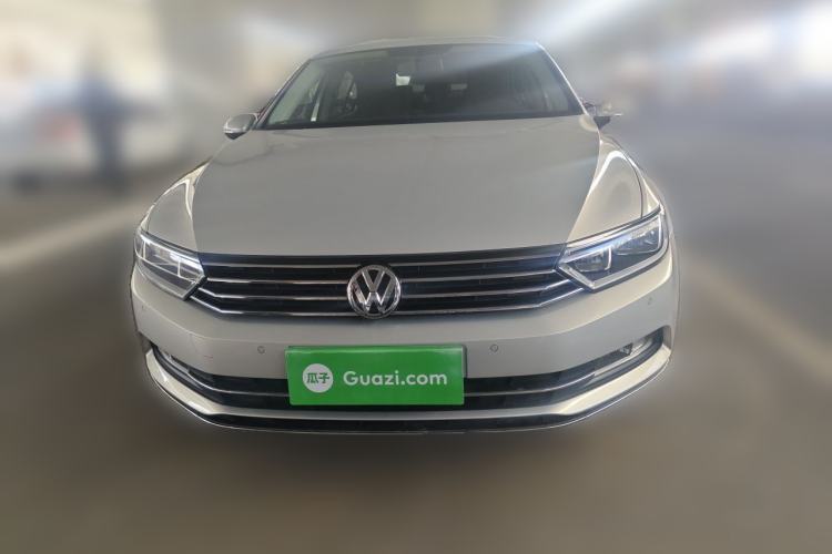 Used Volkswagen Magotan 2017 330TSI DSG Leading Model Front