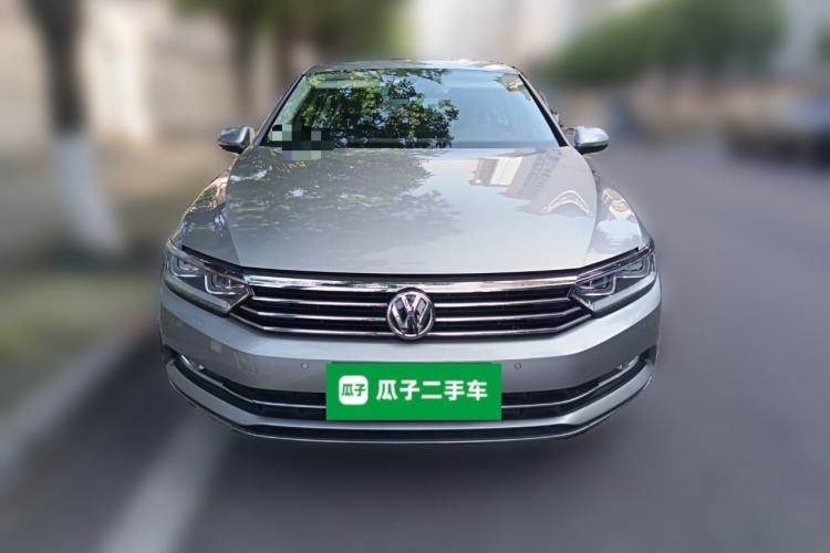 Used Volkswagen Magotan 2017 330TSI DSG Luxury Model Front