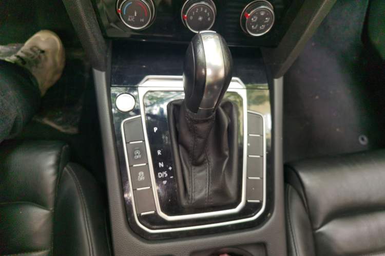 Used Volkswagen Magotan 2017 330TSI DSG Leading Model Gear Lever