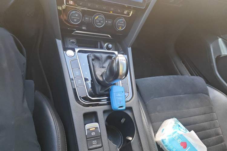 Used Volkswagen Magotan 2017 330TSI DSG Luxury Model Gear Lever