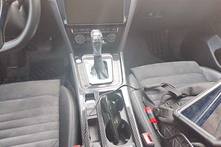 Used Volkswagen Magotan 2017 330TSI DSG Luxury Model Gear Lever