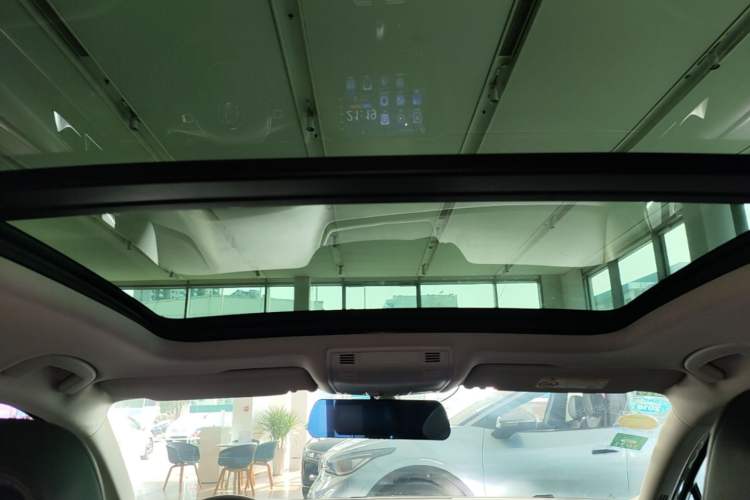 Used Volkswagen Magotan 2017 330TSI DSG Luxury Model Headliner