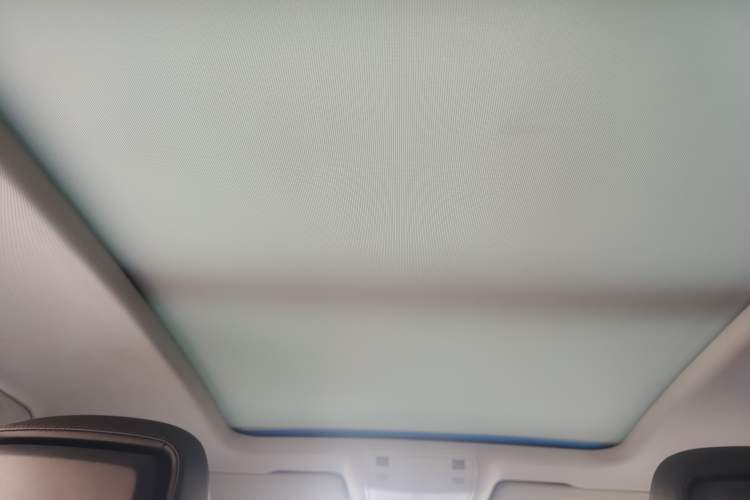 Used Volkswagen Magotan 2017 330TSI DSG Luxury Model Headliner
