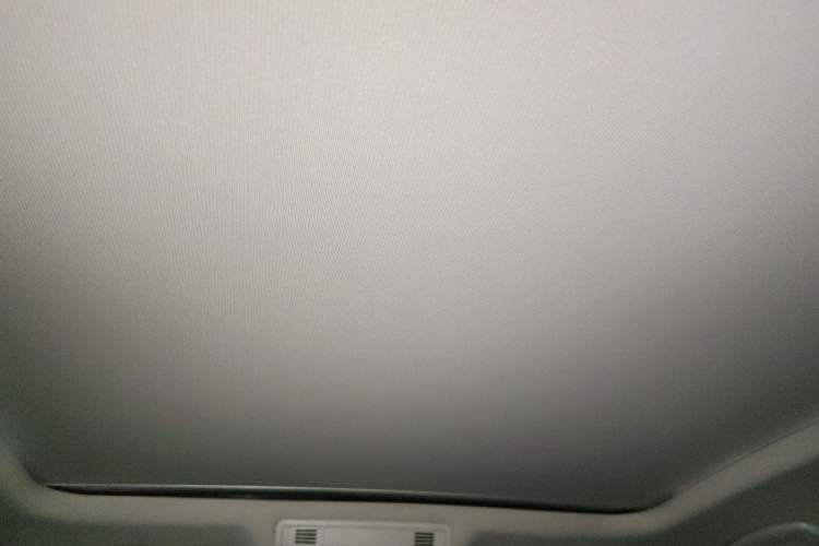 Used Volkswagen Magotan 2017 330TSI DSG Luxury Model Headliner