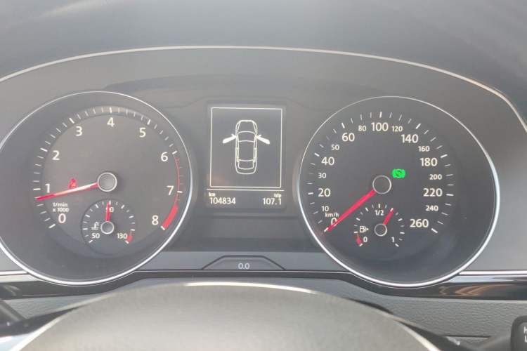Used Volkswagen Magotan 2017 330TSI DSG Luxury Model Instrument Cluster