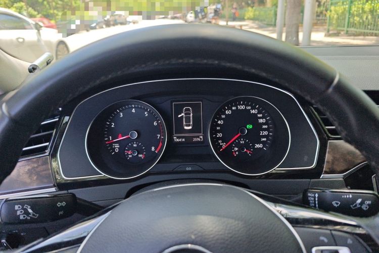 Used Volkswagen Magotan 2017 330TSI DSG Luxury Model Instrument Cluster